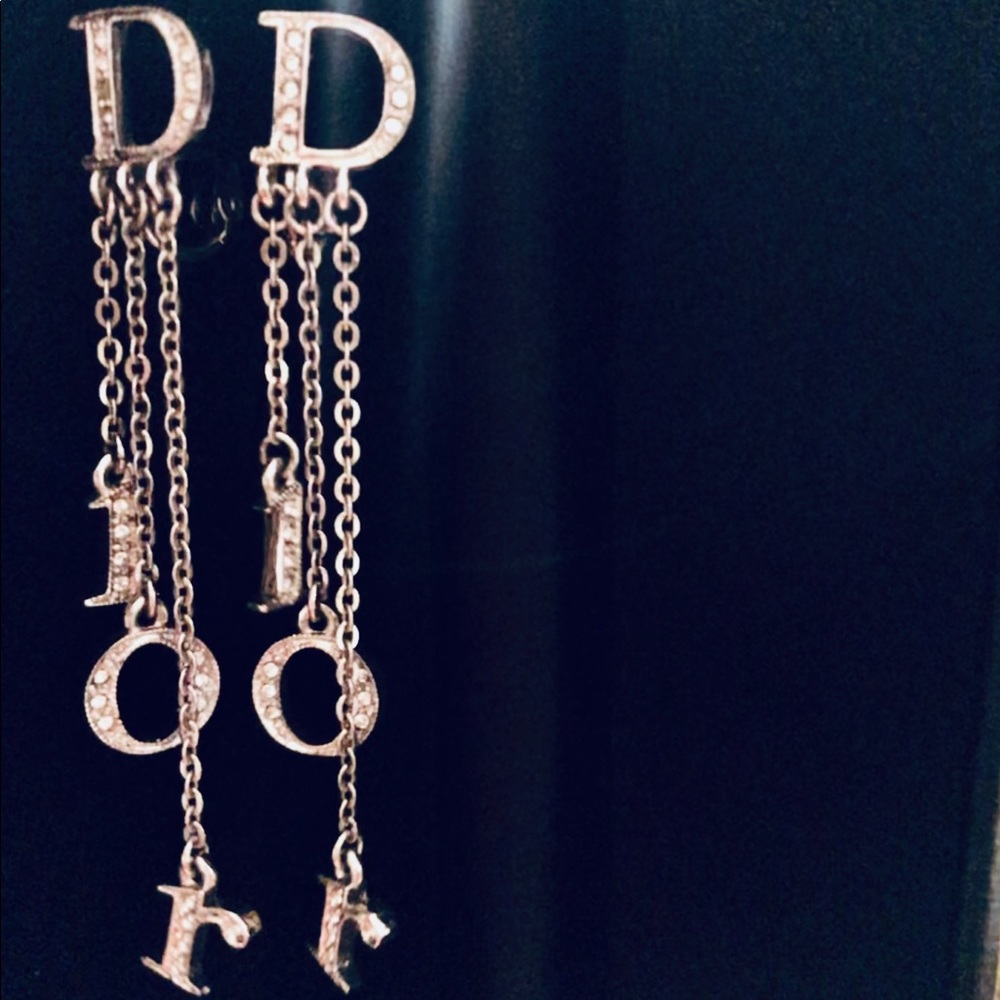 Authentic DIOR flawless adjustable clip earrings.